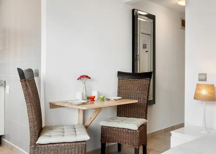 Skol In By Costarentals - M27