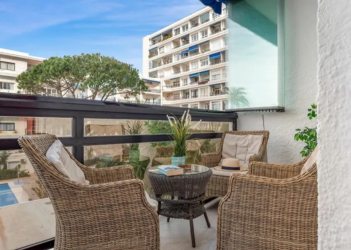 Skol In By Costarentals - M27 *